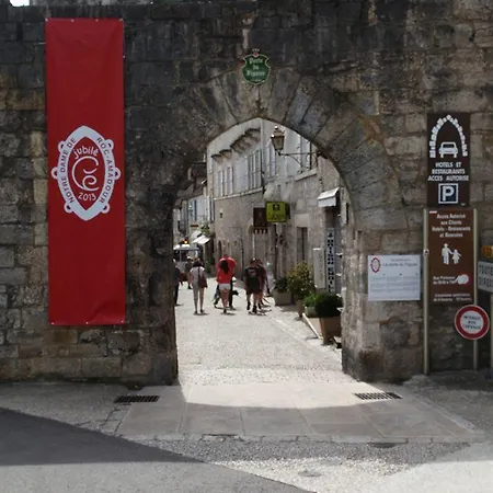 Du Lion D'or 2*