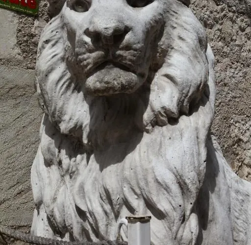 Du Lion D'or ロカマドゥール